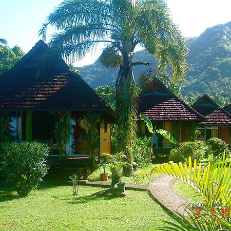 Tauhanihani Village Lodge La Vague Bleue Teahupoo Eksteriør bilde