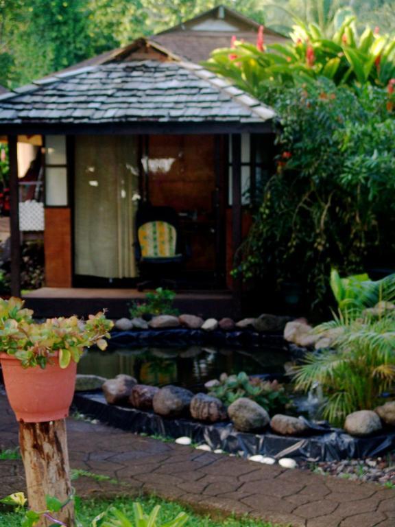 Tauhanihani Village Lodge La Vague Bleue Teahupoo Eksteriør bilde