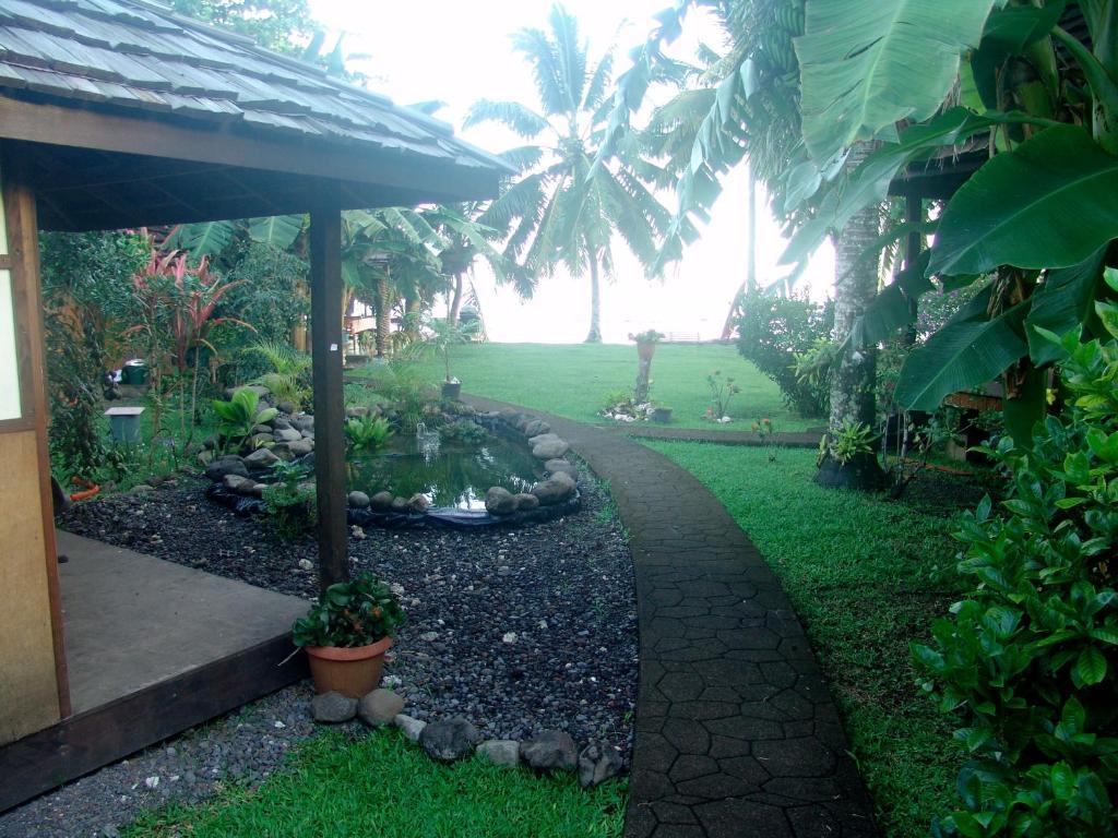 Tauhanihani Village Lodge La Vague Bleue Teahupoo Eksteriør bilde